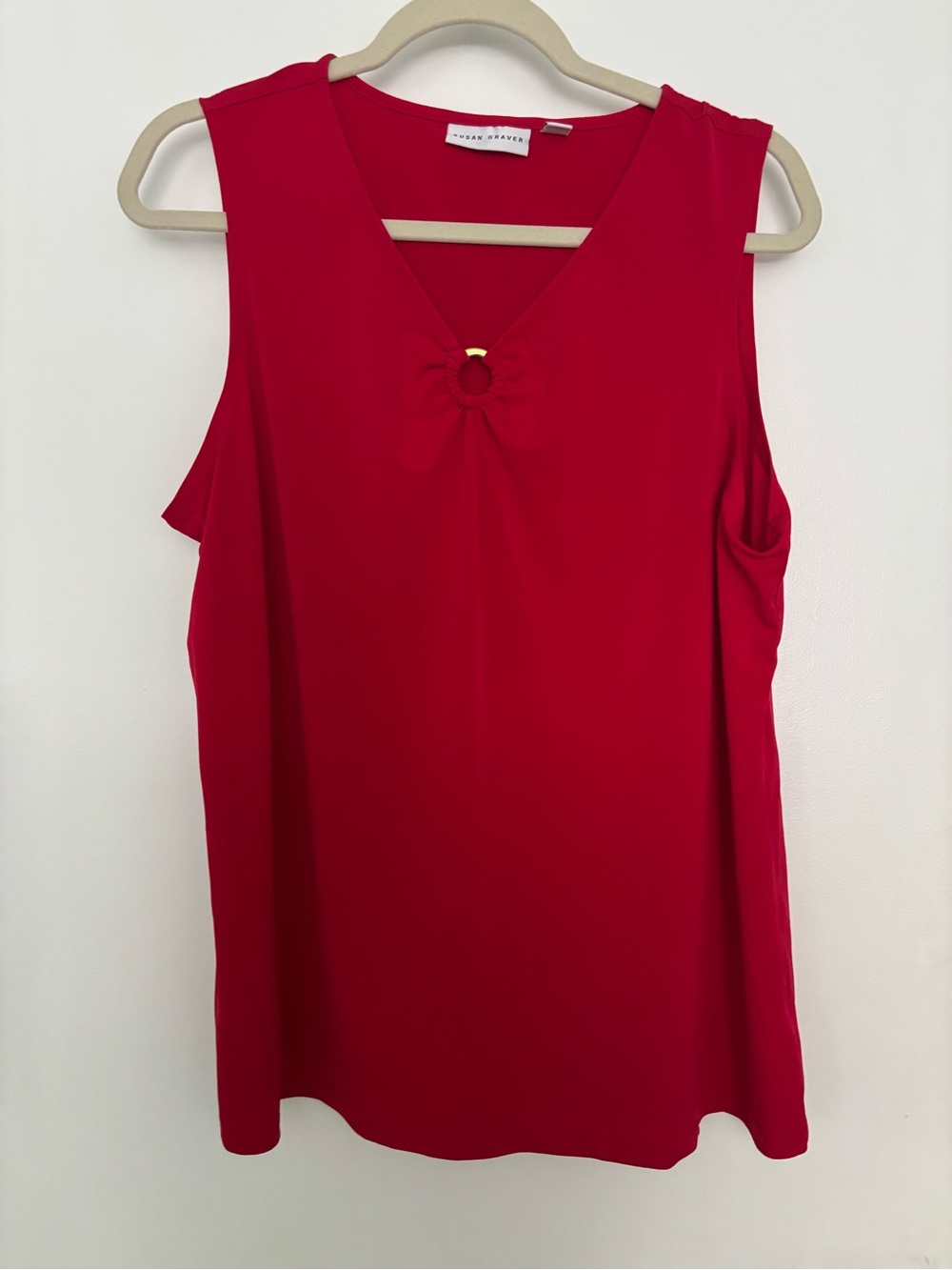 Susan Graver Bright Red Sleeveless V-Neck Tank with Ring Accent size L.